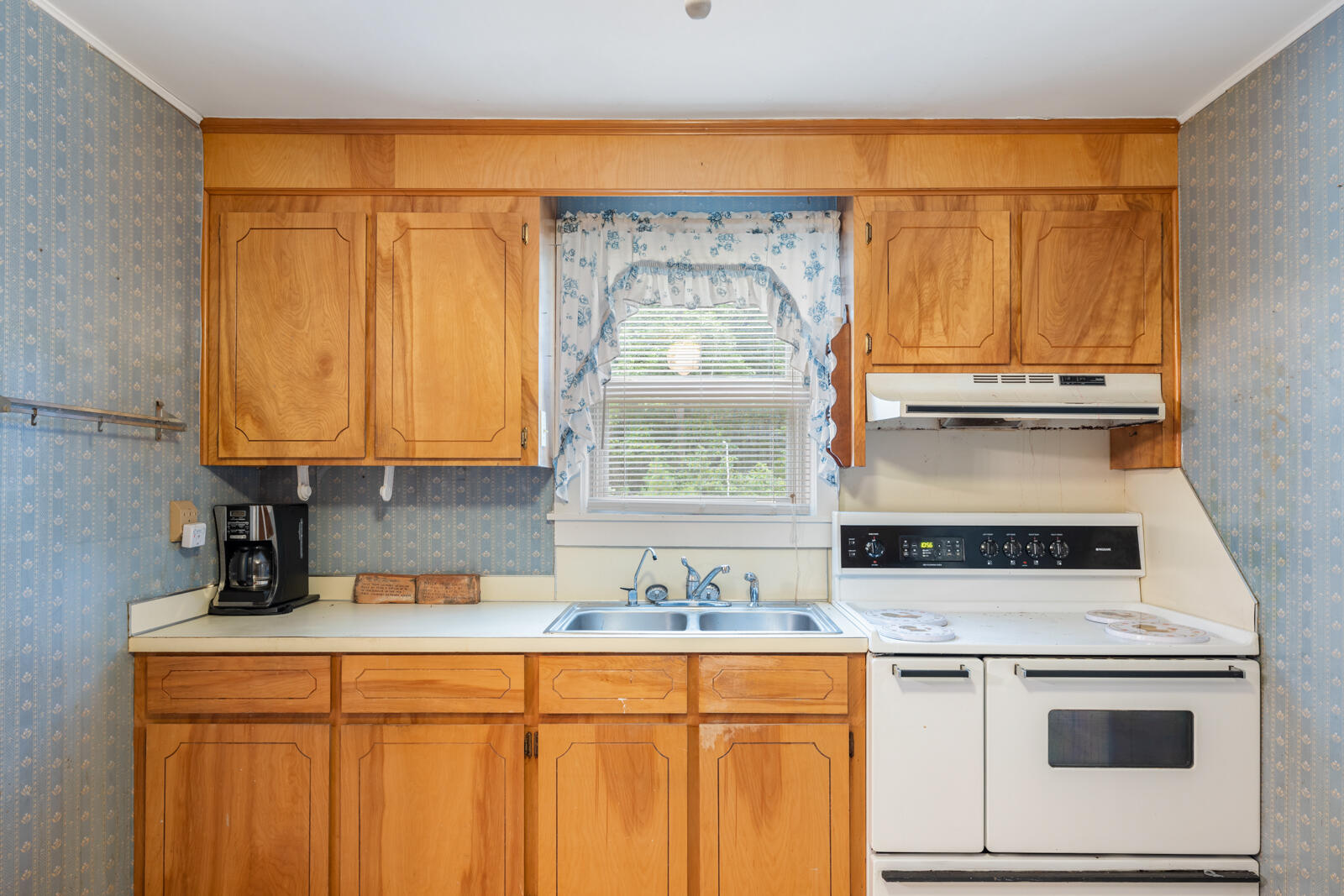 569 John Gatlin Road Bonneau, SC 29431 - Photo 14 of 37 4D3A5661