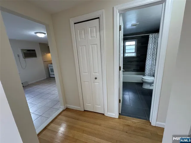 $2,450 | 368 New York Avenue, Unit 2, Lyndhurst, NJ 07071