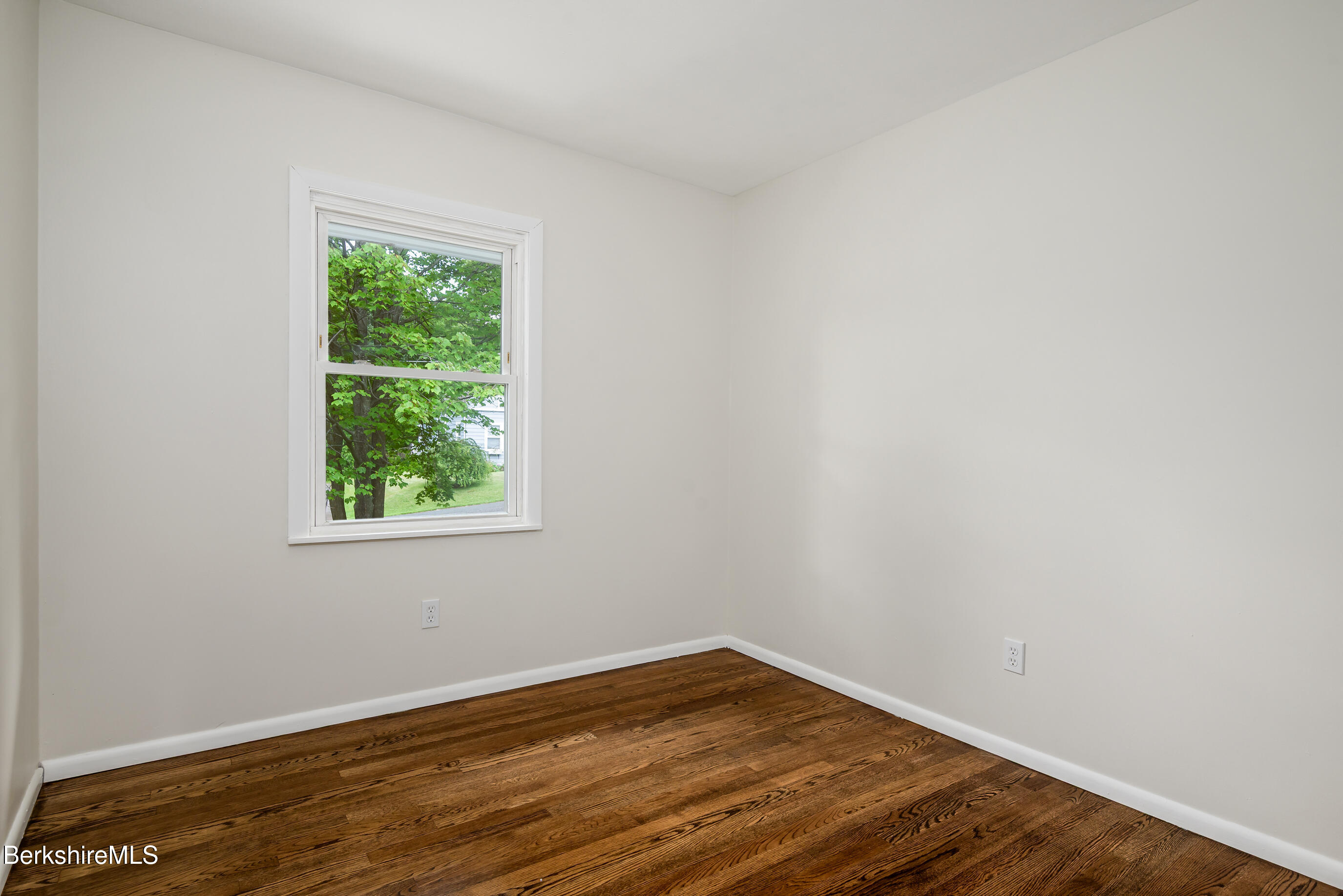142 Franklin Street North Adams, MA 01247 - Photo 19 of 27 142-Franklin-19