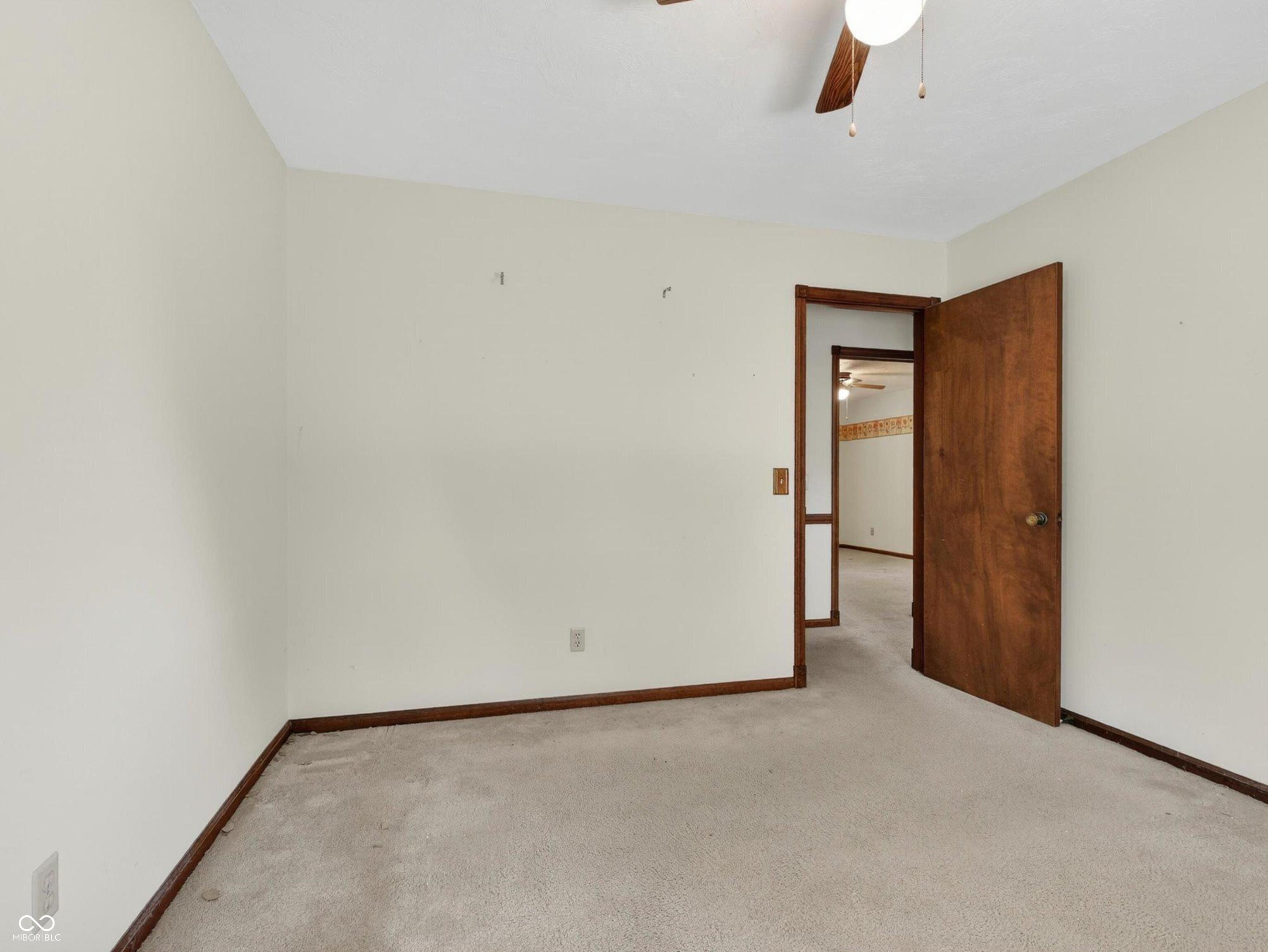8782 Surrey Drive Pendleton, IN 46064 - Photo 23 of 34