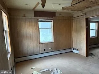 a view of a garage