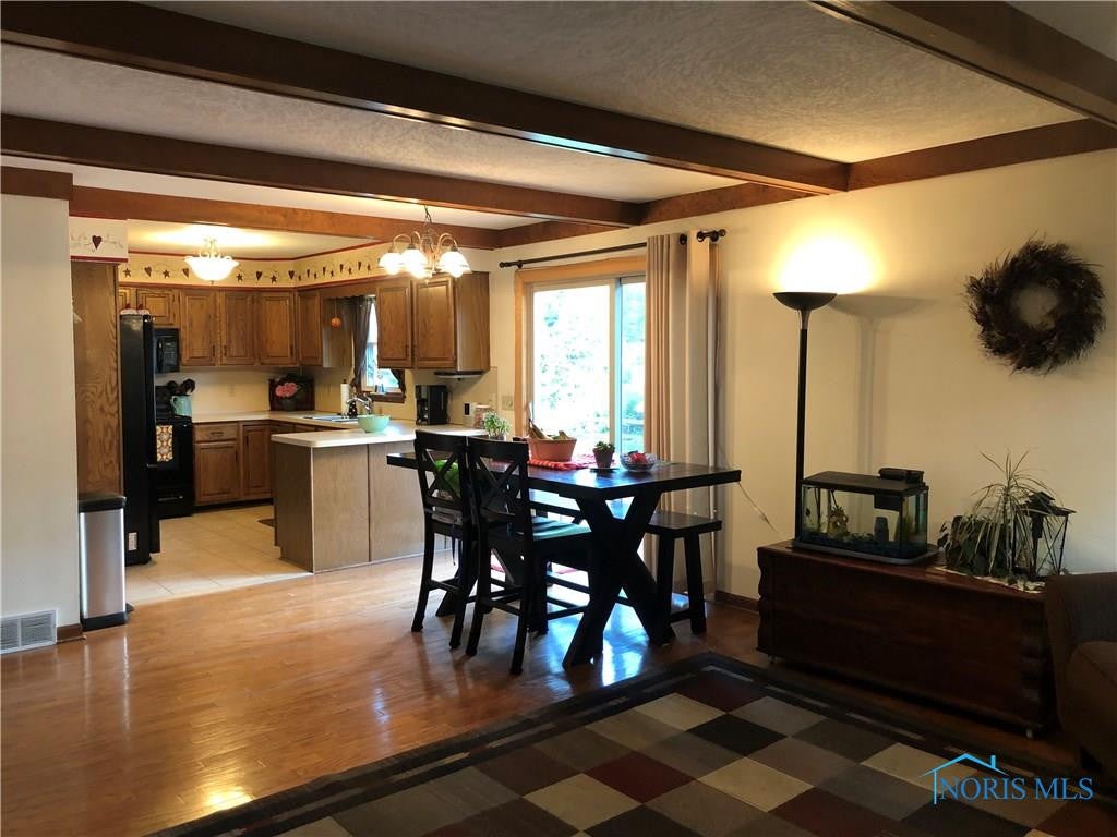 28542 Georgia Road Perrysburg, OH 43551 - Photo 5 of 18 Gallery Image 5