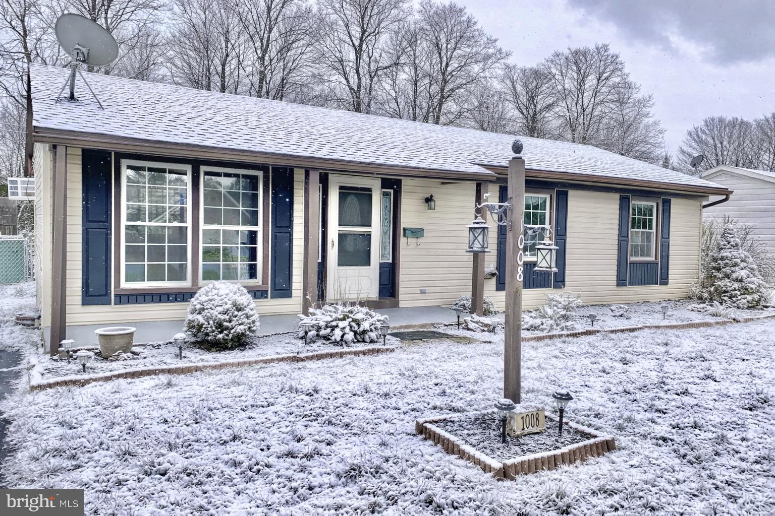 1008 Clematis Street Reading, PA 19608 - Photo 1 of 17