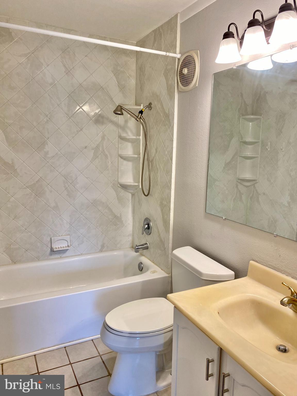 1008 Clematis Street Reading, PA 19608 - Photo 12 of 17 Bathroom