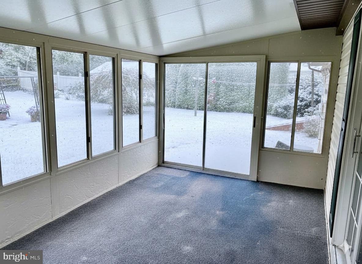 1008 Clematis Street Reading, PA 19608 - Photo 13 of 17 Sunroom/3 Season Room
