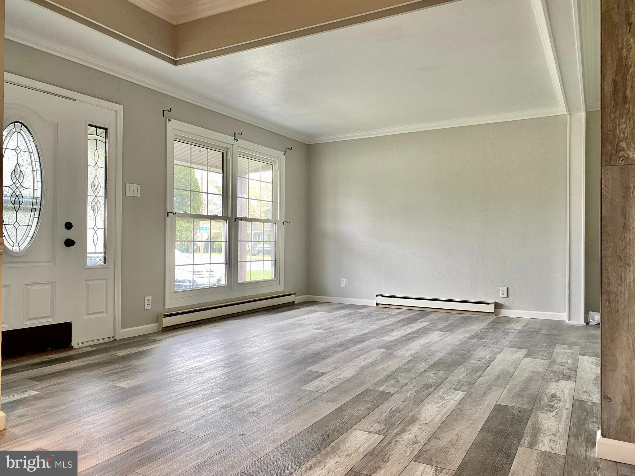 1008 Clematis Street Reading, PA 19608 - Photo 4 of 17 Living Room