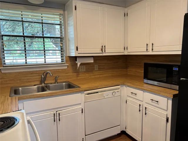 $1,599 | 11905 Oak Knoll Drive, Unit A, Austin, TX 78759