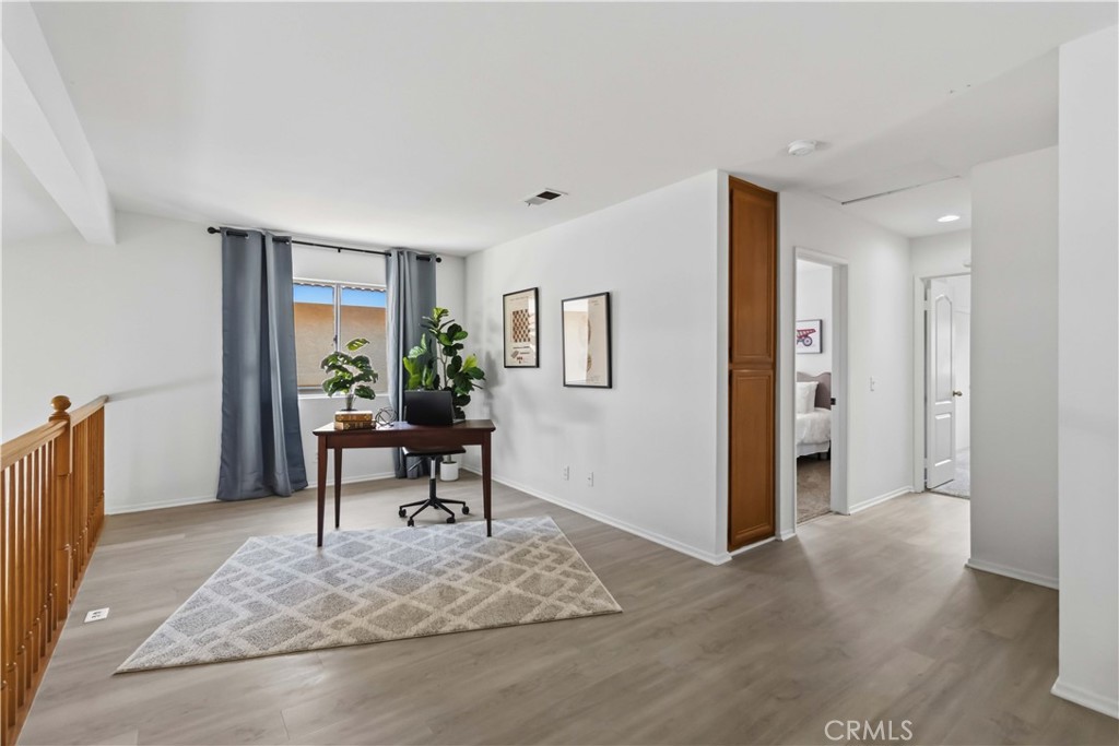 592 Fairfield Road Simi Valley, CA 93065 - Photo 23 of 39