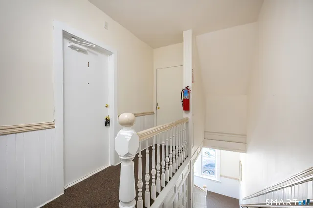 $2,300 | 406 Main Street, Unit 1, Ridgefield, CT 06877