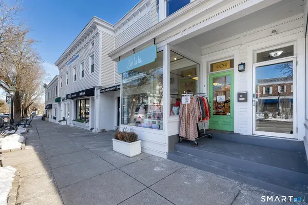 $2,300 | 406 Main Street, Unit 1, Ridgefield, CT 06877