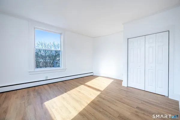 $2,300 | 406 Main Street, Unit 1, Ridgefield, CT 06877