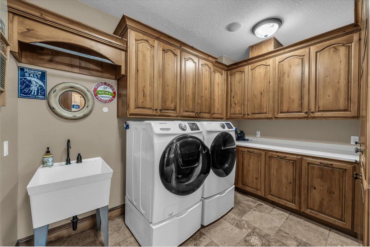 811 Canyon Ridge Drive Cedar City, UT 84721 - Photo 16 of 79 39-H-39