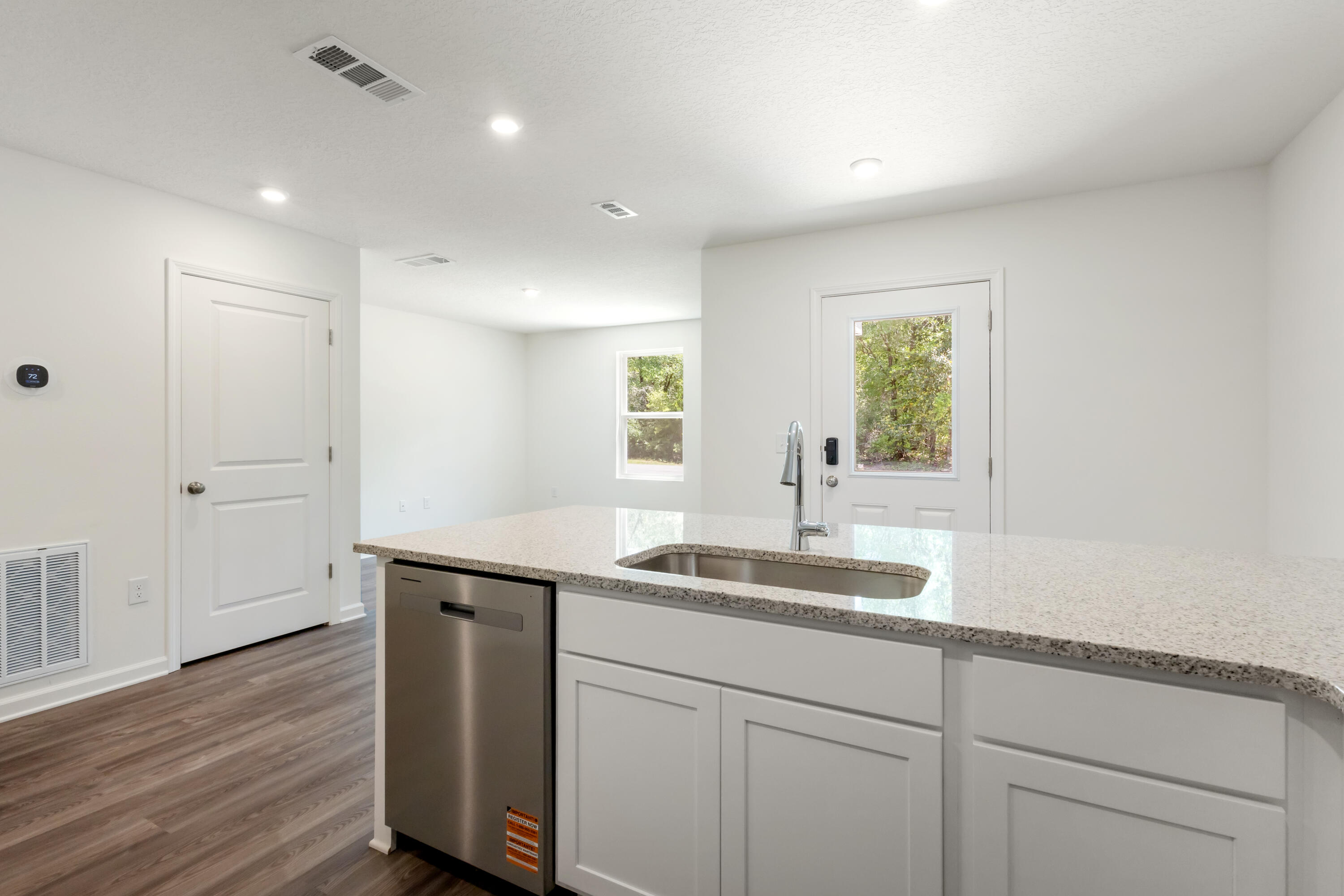781 Girl Scout Road DeFuniak Springs, FL 32433 - Photo 5 of 14 Carolina Interior 5