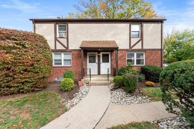 $420,000 | 255 Newman Street, Metuchen, NJ 08840