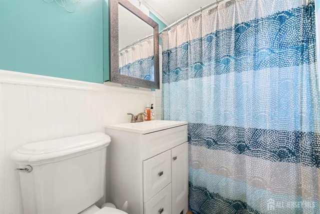 $420,000 | 255 Newman Street, Metuchen, NJ 08840