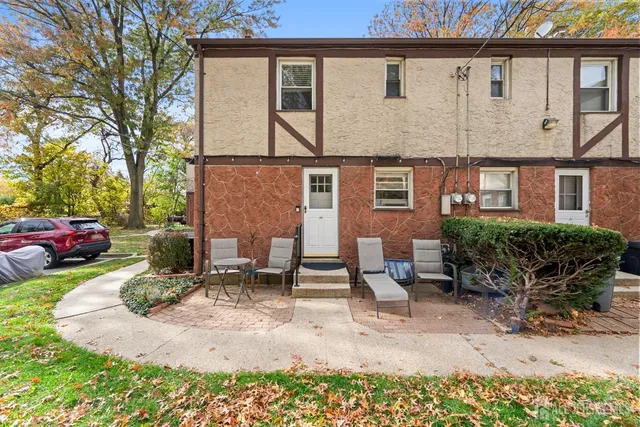 $420,000 | 255 Newman Street, Metuchen, NJ 08840