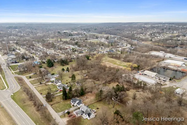 $359,900 | 475 Northland Court Northeast, Rockford, MI 49341