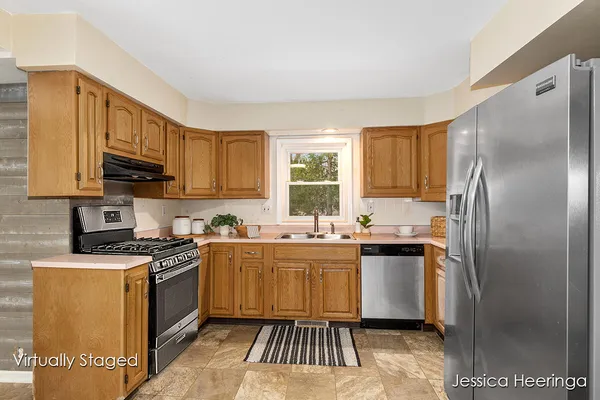 $359,900 | 475 Northland Court Northeast, Rockford, MI 49341