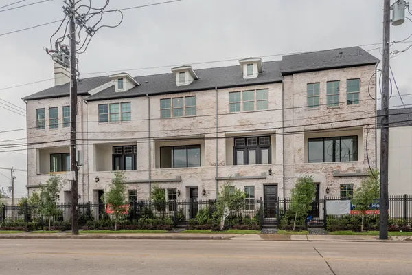 $2,450 | 4057 Leeland Street, Houston, TX 77023