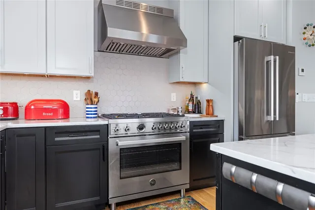 $1,200,000 | 61 Immokolee Drive, Portsmouth, RI 02871