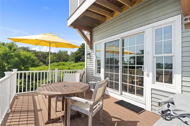 $1,200,000 | 61 Immokolee Drive, Portsmouth, RI 02871