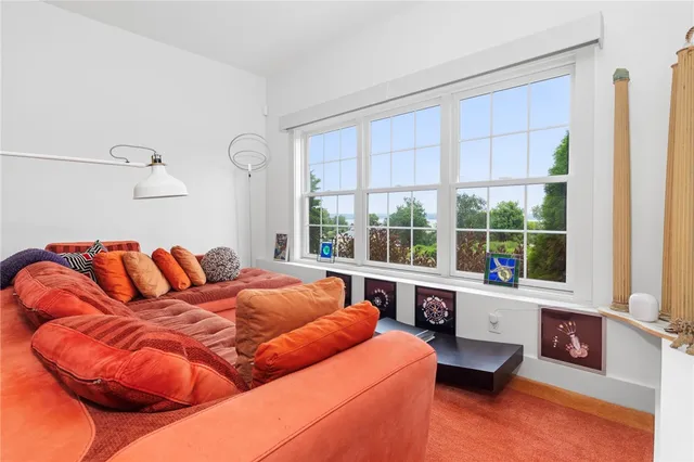 $1,200,000 | 61 Immokolee Drive, Portsmouth, RI 02871