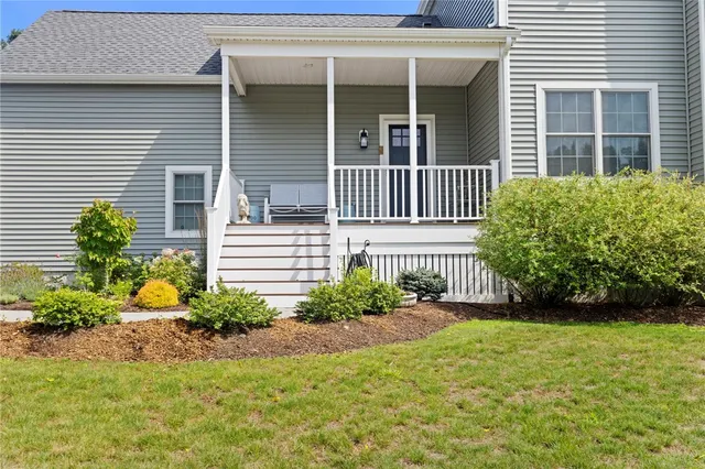 $1,200,000 | 61 Immokolee Drive, Portsmouth, RI 02871