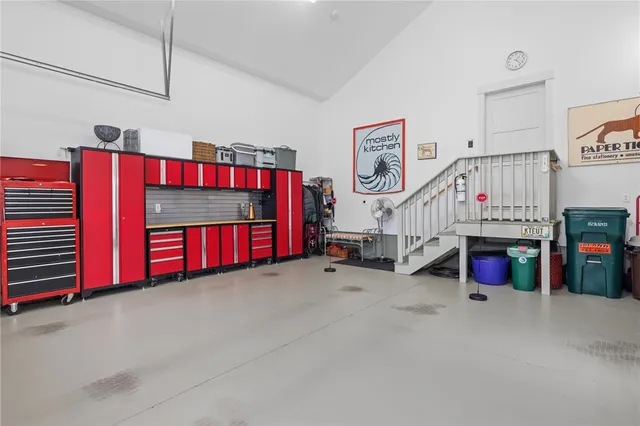 $1,200,000 | 61 Immokolee Drive, Portsmouth, RI 02871