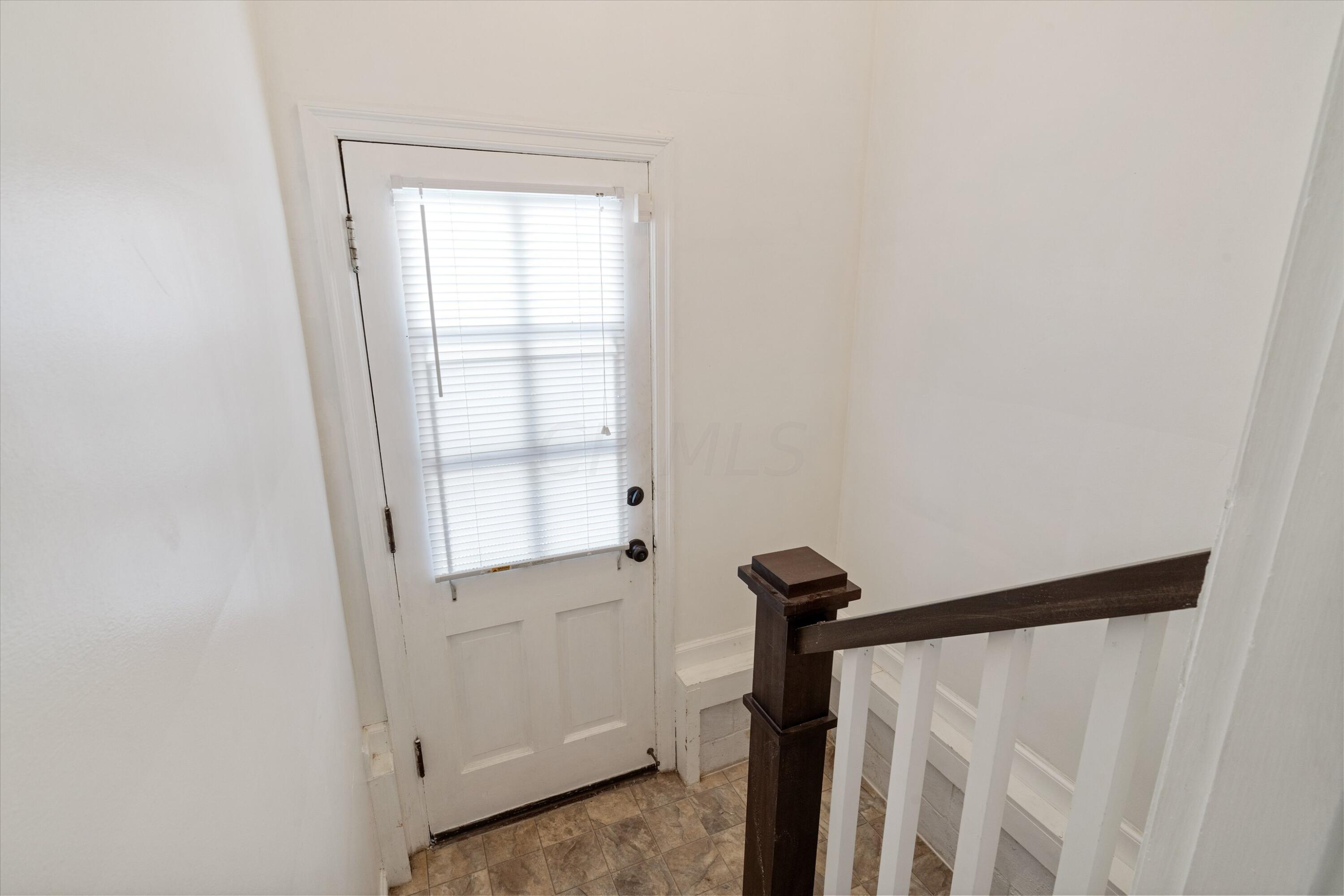 820 South Chesterfield Road Columbus, OH 43209 - Photo 15 of 23
