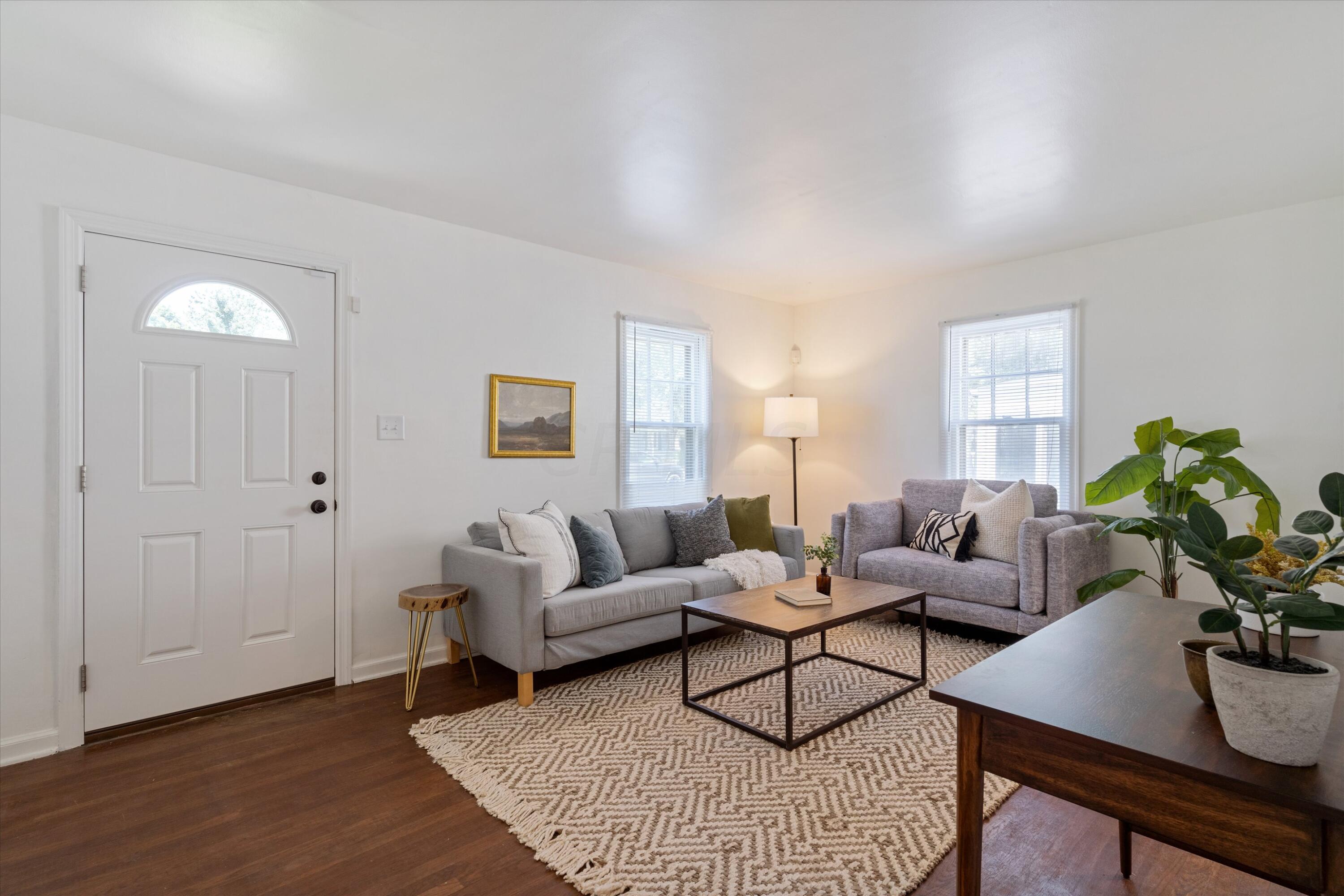 820 South Chesterfield Road Columbus, OH 43209 - Photo 8 of 23