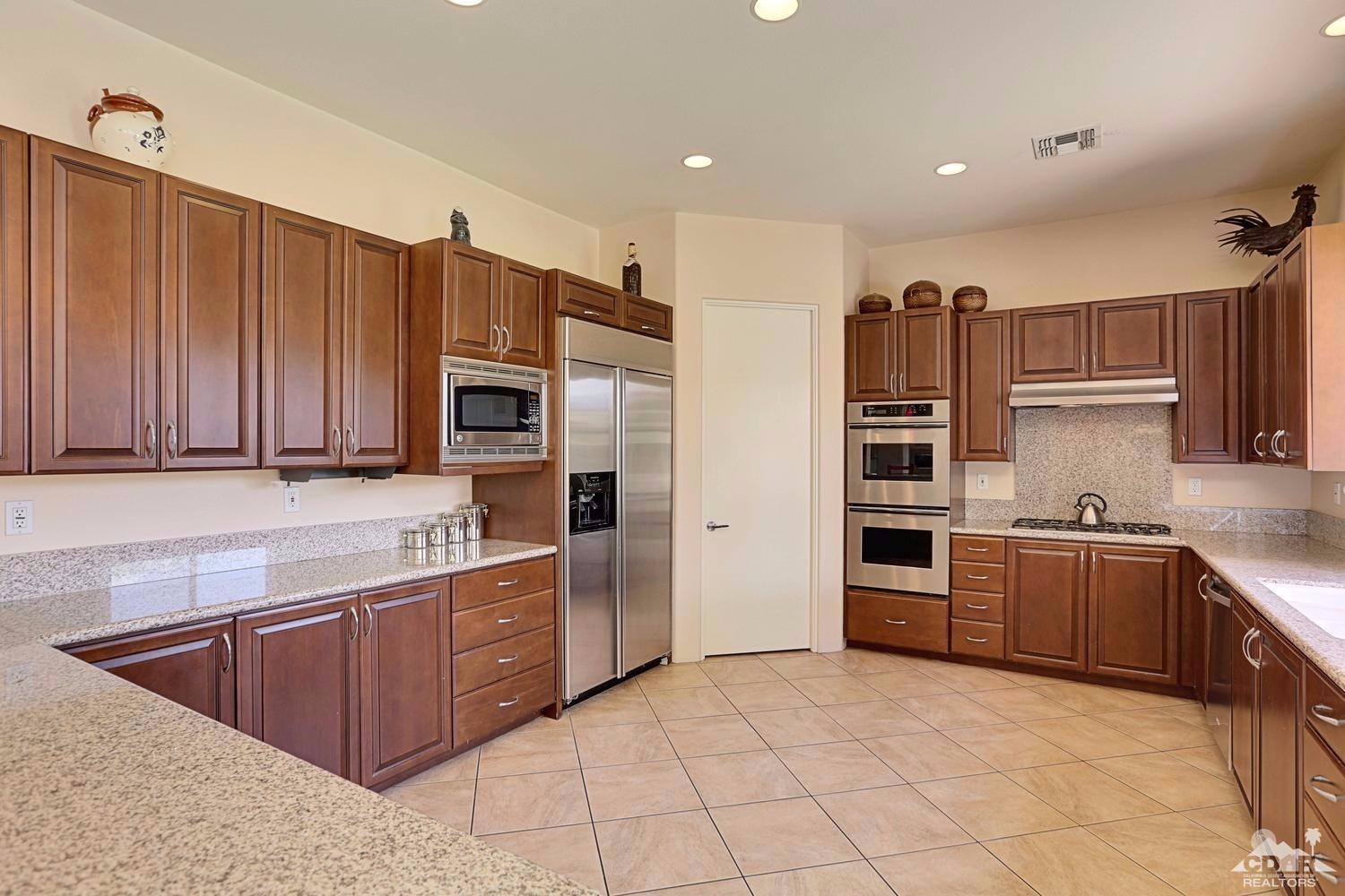8 Collegiate Circle Rancho Mirage, CA 92270 - Photo 3 of 50 Additional Photo