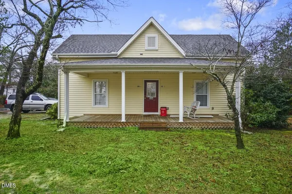 $2,000 | 504 South Main Street, Lillington, NC 27546