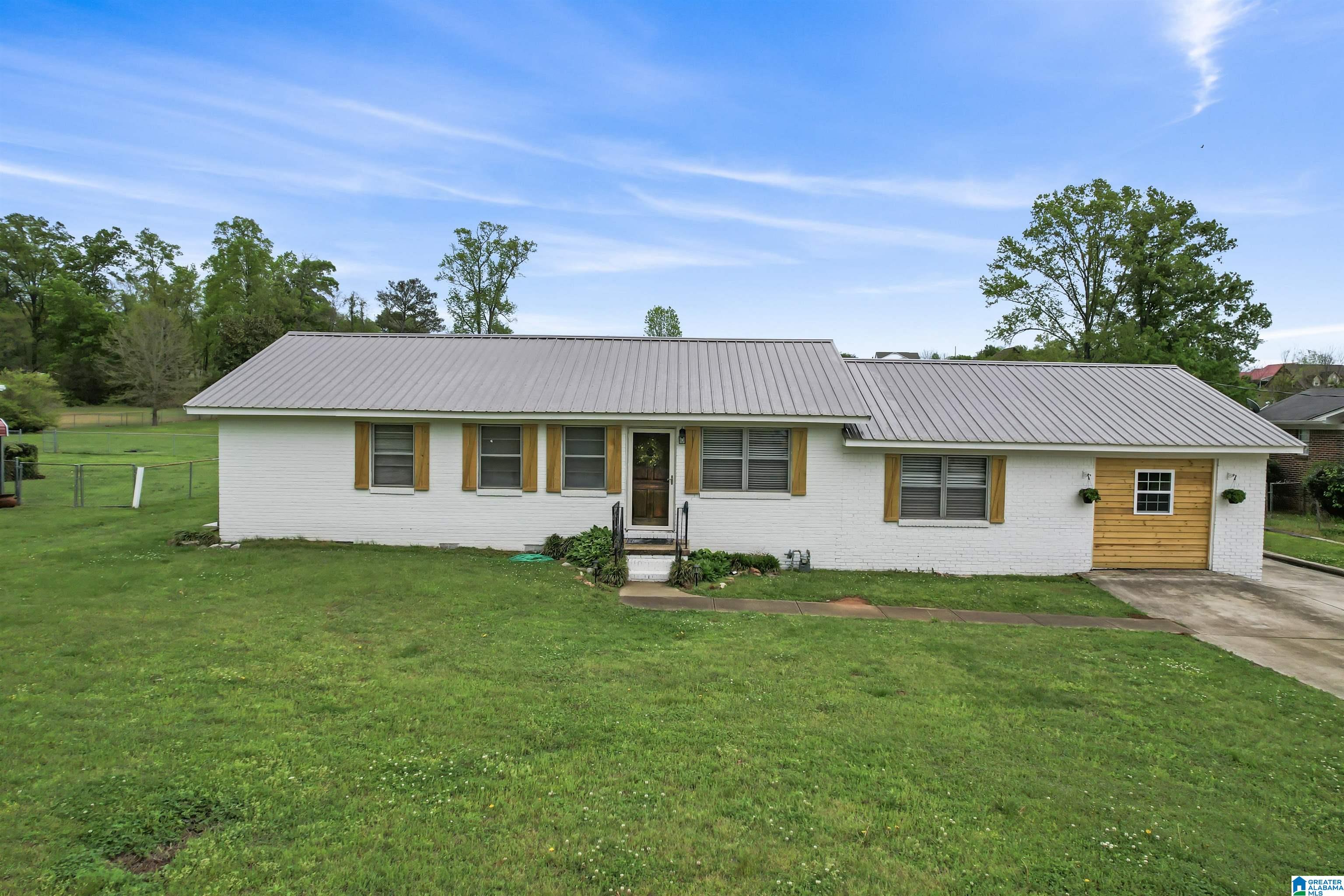 515 Gay Road Bessemer, AL 35023 - Photo 2 of 28