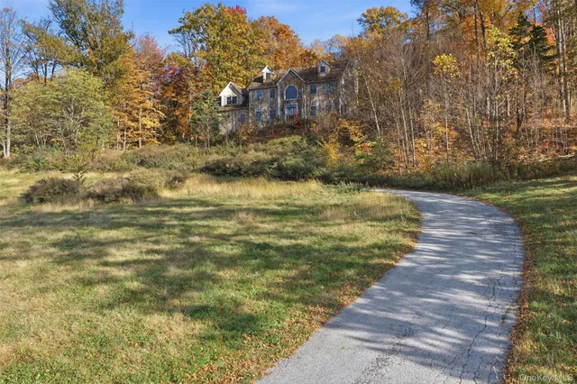 $644,000 | 8 Brian Court, Salisbury Mills, NY 12577