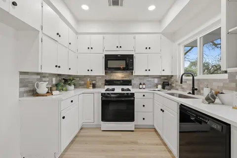 $1,050,000 | 3607 Brownwood Drive, Austin, TX 78759