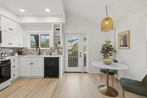 $1,050,000 | 3607 Brownwood Drive, Austin, TX 78759