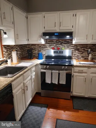 $295,000 | 1206 B Ginger Court, Mount Laurel, NJ 08054