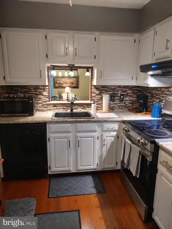 $295,000 | 1206 B Ginger Court, Mount Laurel, NJ 08054