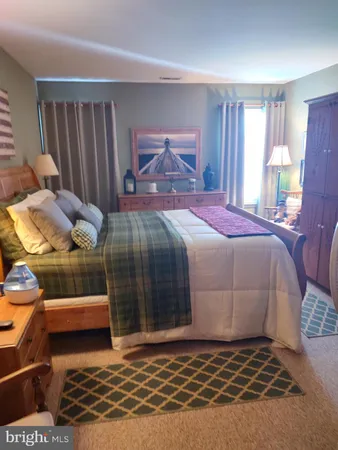 $295,000 | 1206 B Ginger Court, Mount Laurel, NJ 08054