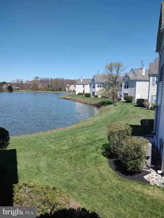 $295,000 | 1206 B Ginger Court, Mount Laurel, NJ 08054