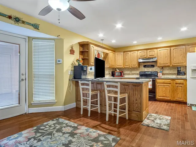 $359,900 | 1413 Schwarz Meadow Drive, O'Fallon, IL 62269