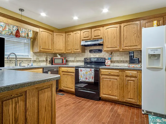 $359,900 | 1413 Schwarz Meadow Drive, O'Fallon, IL 62269