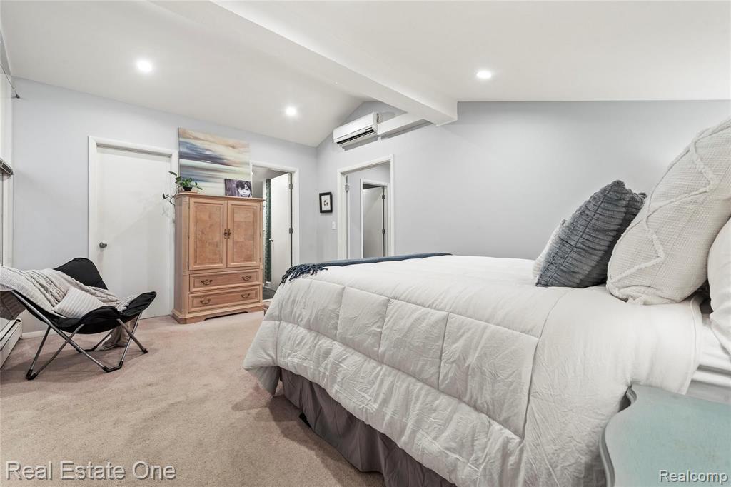 29630 Sugar Spring Road Farmington Hills, MI 48334 - Photo 46 of 55