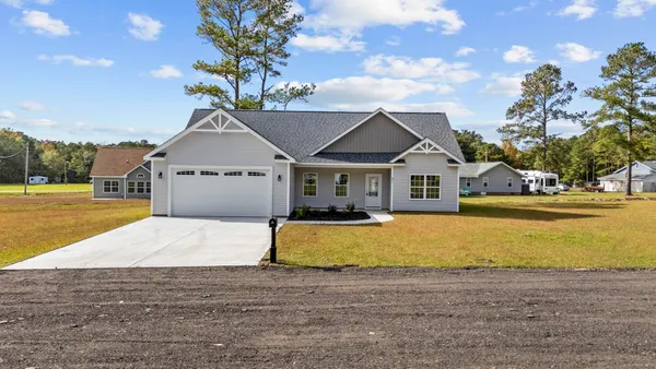 $320,000 | 1904 Blue Bird Road, Loris, SC 29569