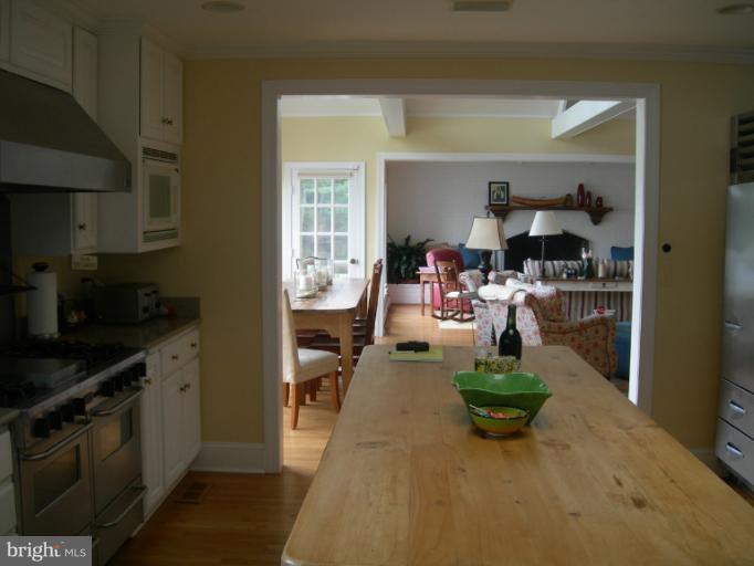 24579 Deep Neck Road Royal Oak, MD 21662 - Photo 14 of 29 Looking into family room from kitchen