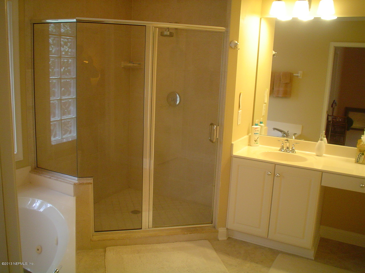 12416 Gately Road South Jacksonville, FL 32225 - Photo 14 of 33 Owners Bath
