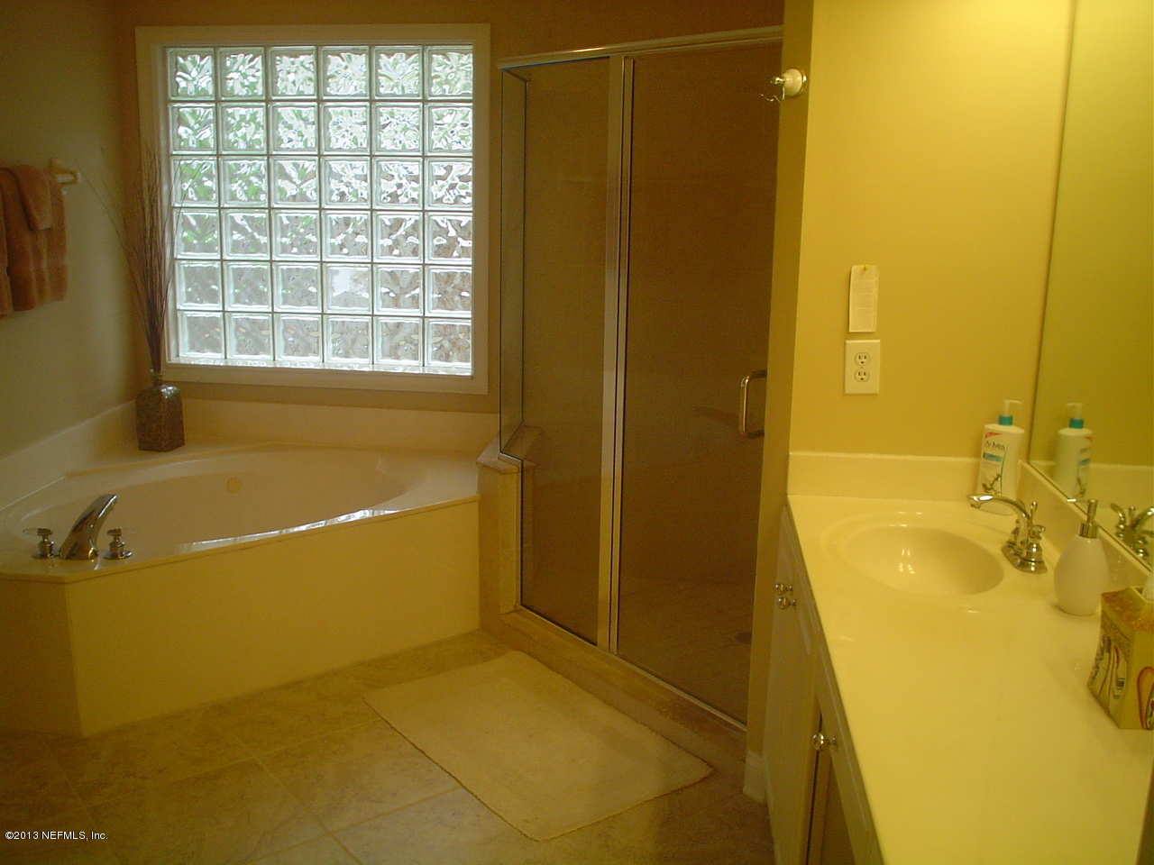 12416 Gately Road South Jacksonville, FL 32225 - Photo 15 of 33 Alternate View of Owners Bath