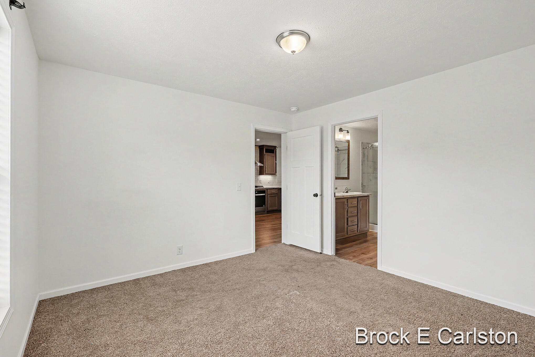 1283 East Ellis Road, Unit 10 Muskegon, MI 49441 - Photo 8 of 15 QJ1A3520
