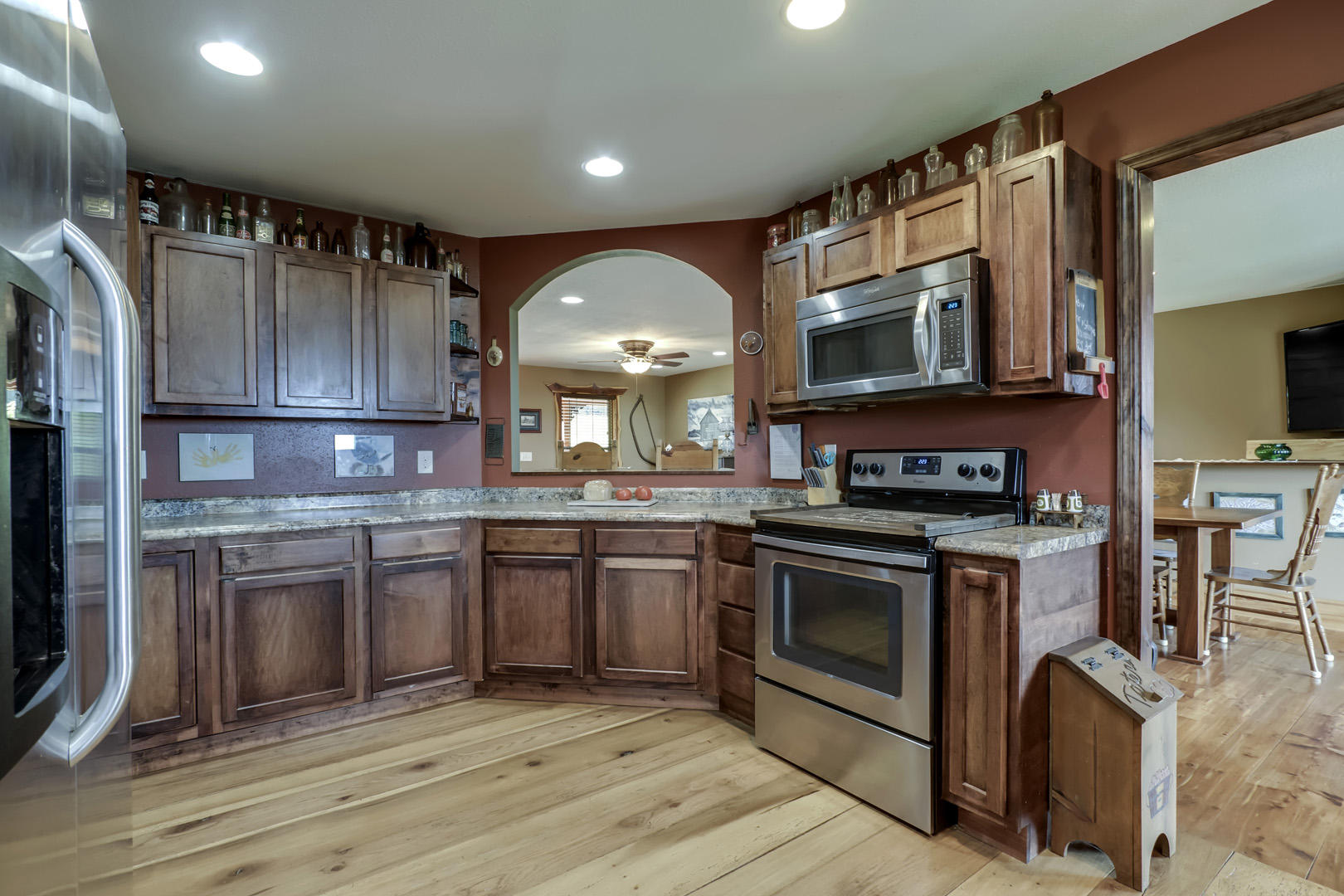 103 Eagle Ridge Court Philadelphia, TN 37846 - Photo 19 of 40 20_EagleRidgeCourt_103_Kitchen04