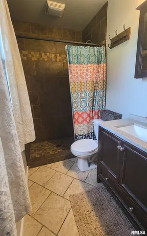 $189,000 | 3204 West Hawthorne Court, Marion, IL 62959